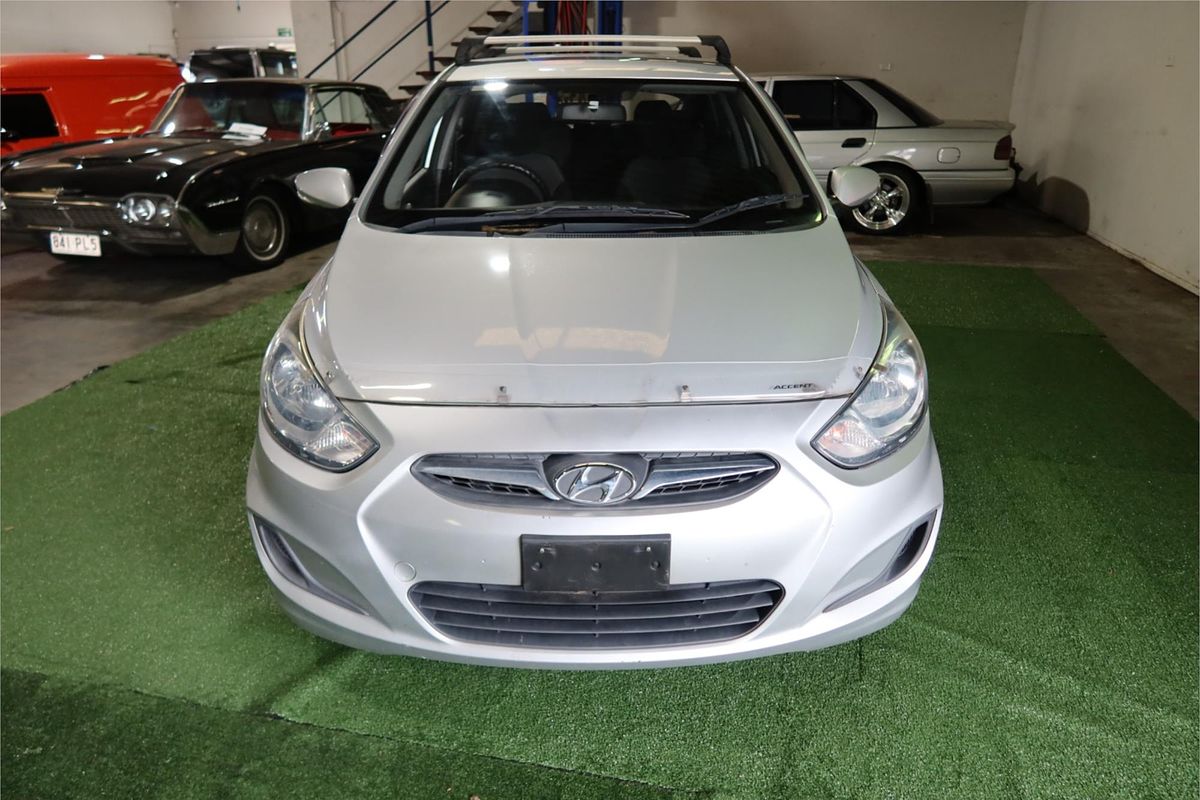 2014 Hyundai Accent Active RB2