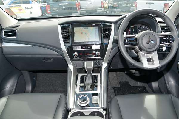 2024 Mitsubishi Pajero Sport GLS QG thumb-16