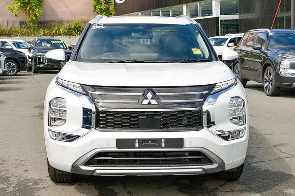 2025 Mitsubishi Outlander Exceed ZM thumb-2