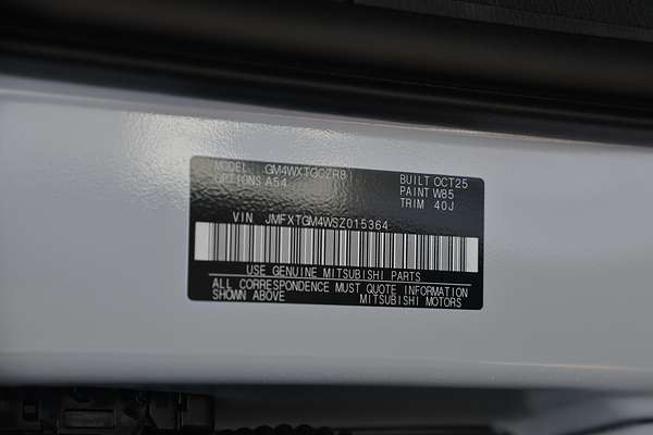 2025 Mitsubishi Outlander Exceed ZM thumb-21