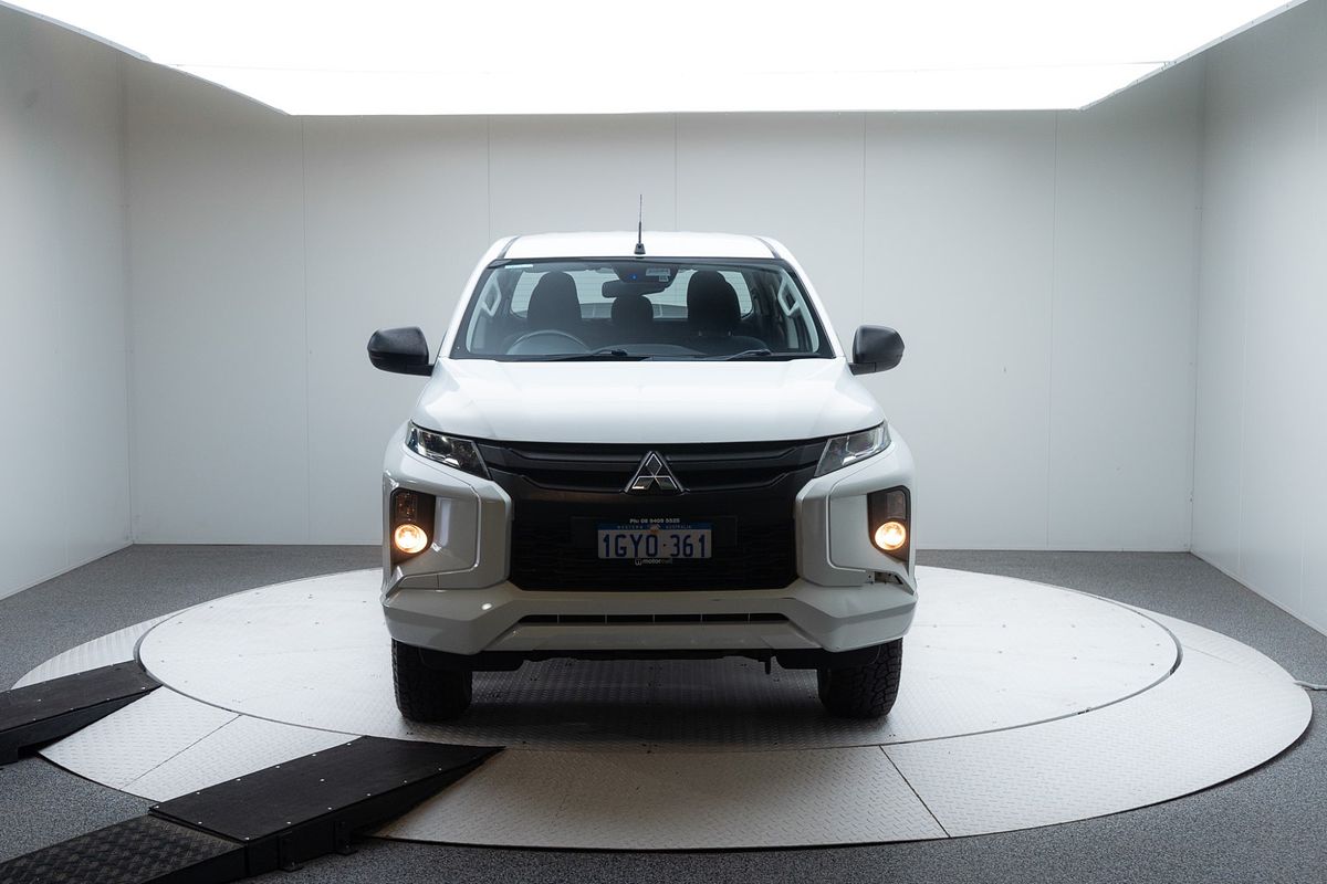 2019 Mitsubishi Triton GLX+ MR 4X4