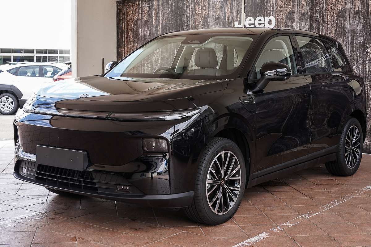 2025 Leapmotor B10 Style In Metallic Black Demo SUV Stock 2025 Leapmotor B10 Style In Metallic Black Demo SUV Stock