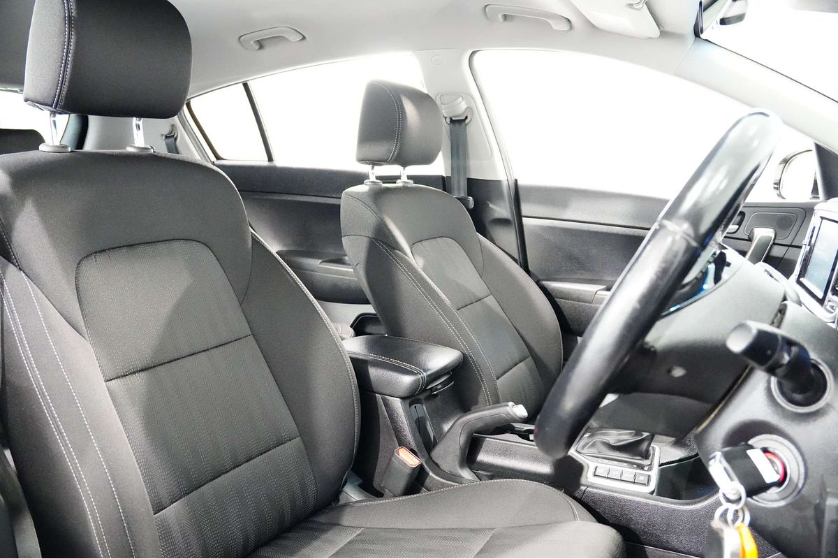 2020 Kia Sportage S QL