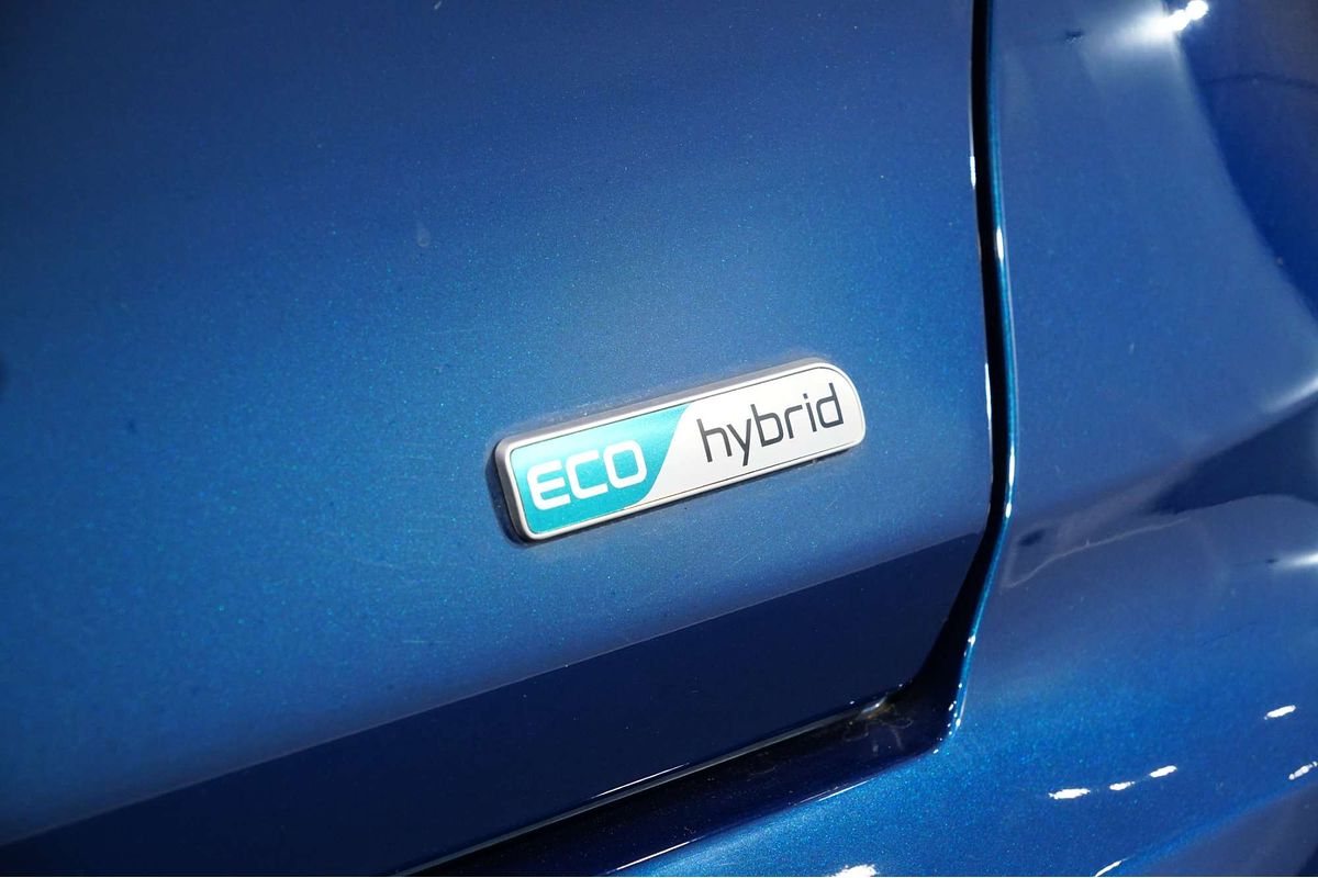 2021 Kia Niro Hybrid Sport DE