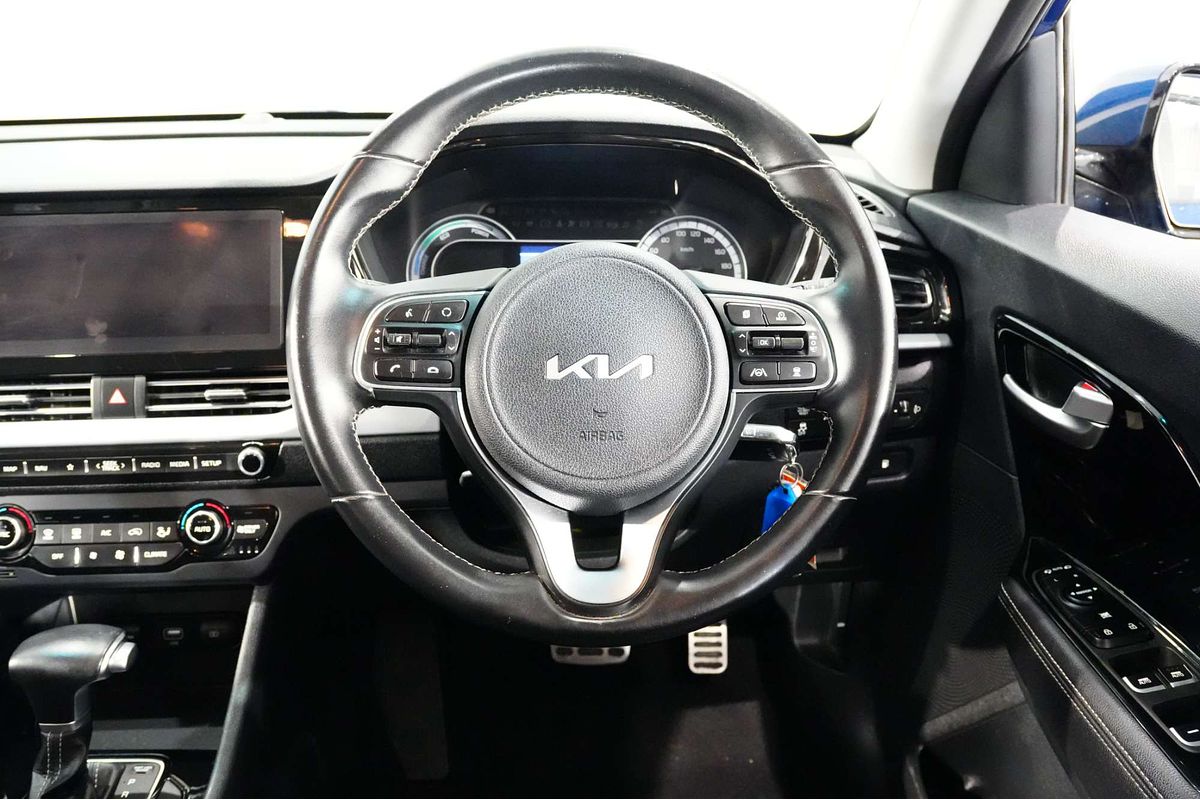 2021 Kia Niro Hybrid Sport DE