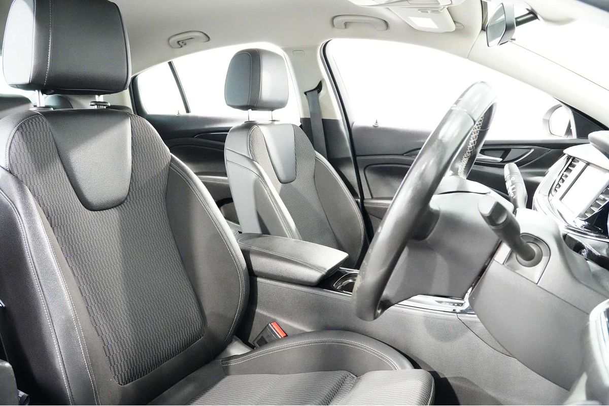 2020 Holden Commodore RS ZB