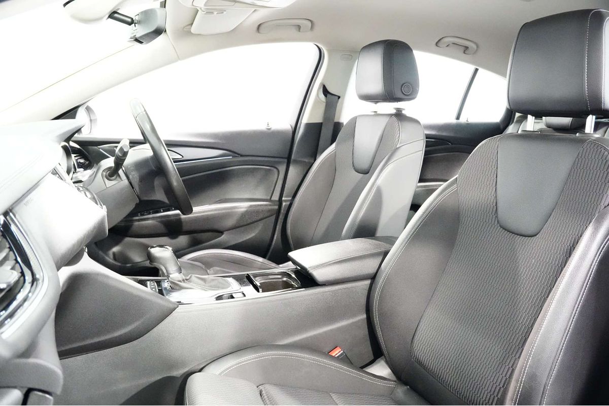 2020 Holden Commodore RS ZB