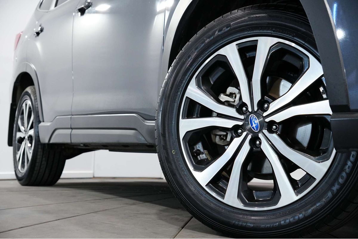 2023 Subaru Forester 2.5i Premium S5