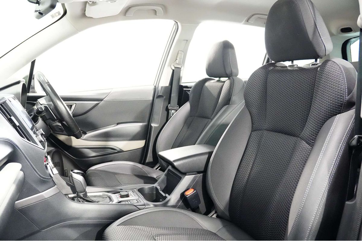 2023 Subaru Forester 2.5i Premium S5