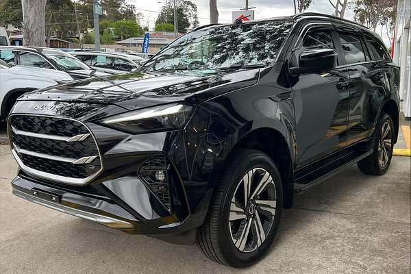 2026 Isuzu MU-X LS-T