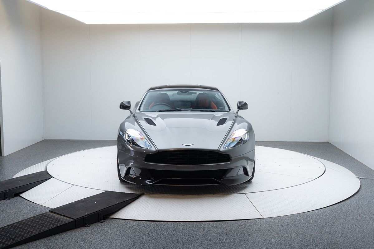 2014 Aston Martin Vanquish