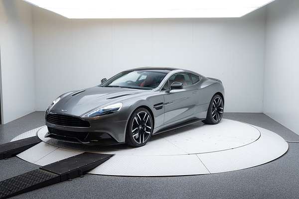 2014 Aston Martin Vanquish
