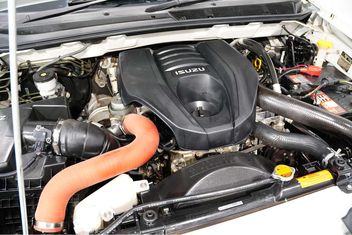 2018 Isuzu D-MAX SX High Ride Rear Wheel Drive