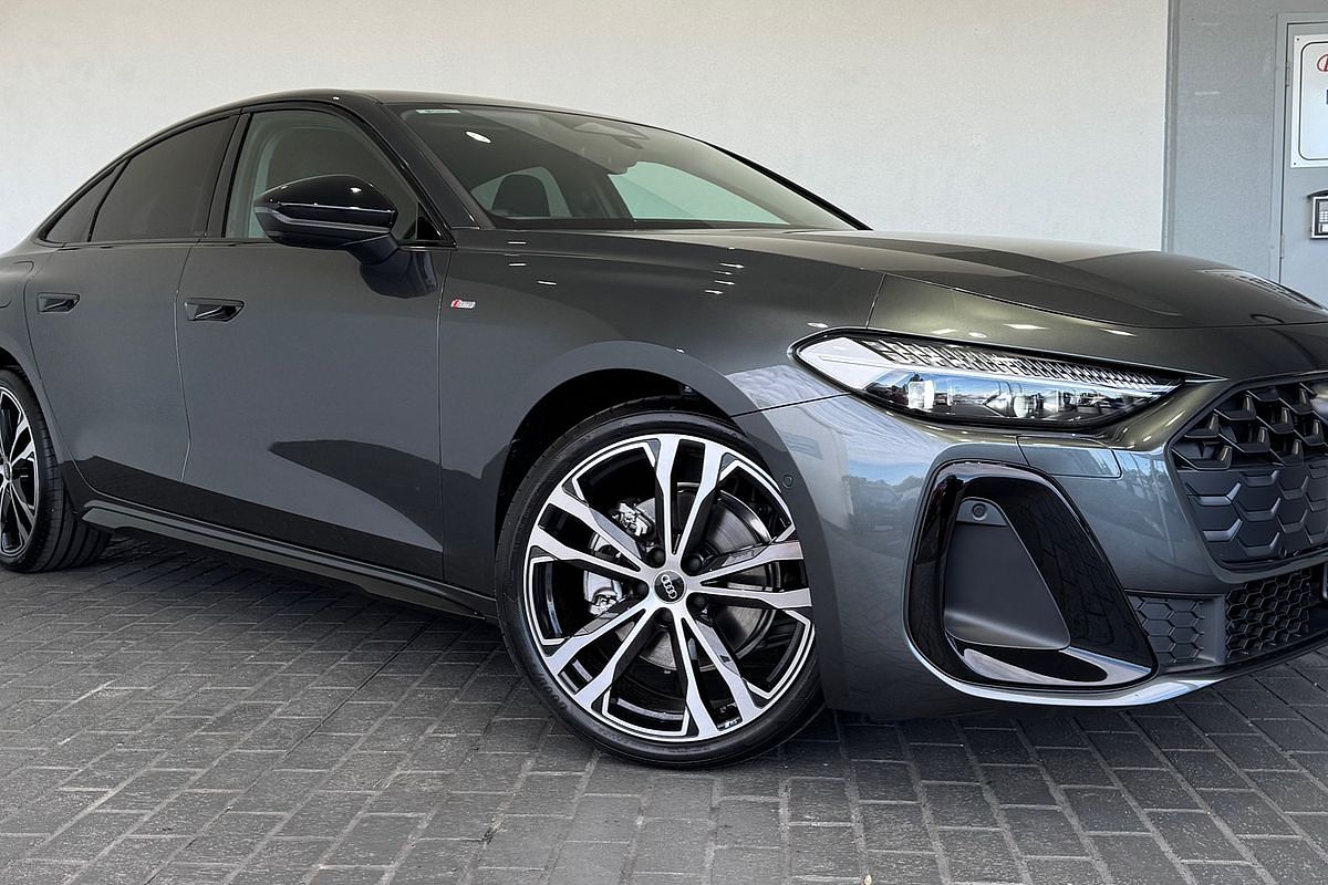 2025 Audi A5 TFSI 150kW S line B10