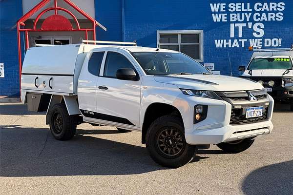 2020 Mitsubishi Triton GLX ADAS MR 4X4
