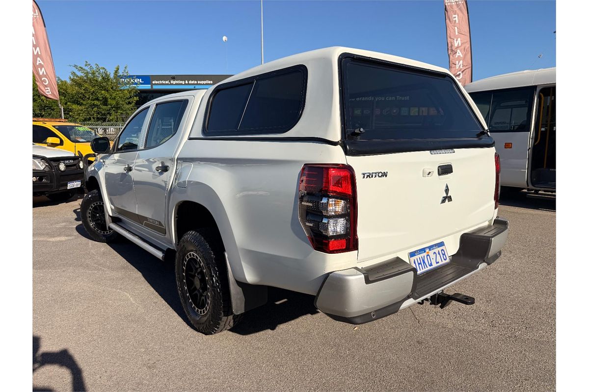 2022 Mitsubishi Triton GLX MR 4X4