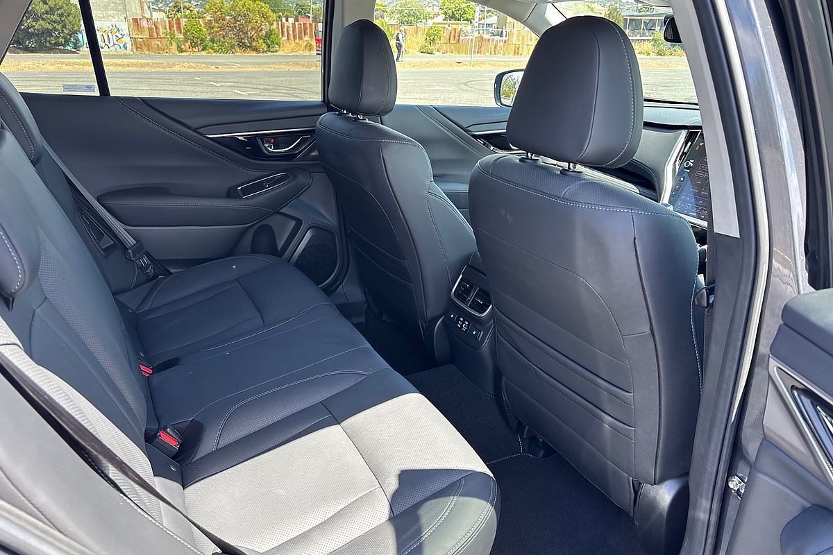 2025 Subaru Outback AWD Touring XT 6GEN