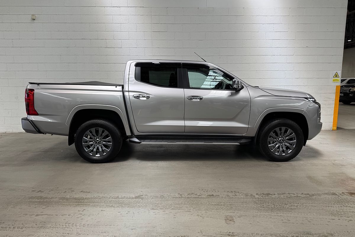 2025 Mitsubishi Triton GLS MV 4X4
