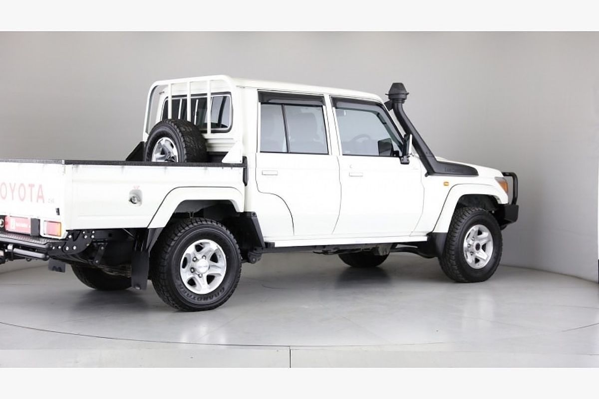 2019 Audi A3 40 TFSI S line plus 8V