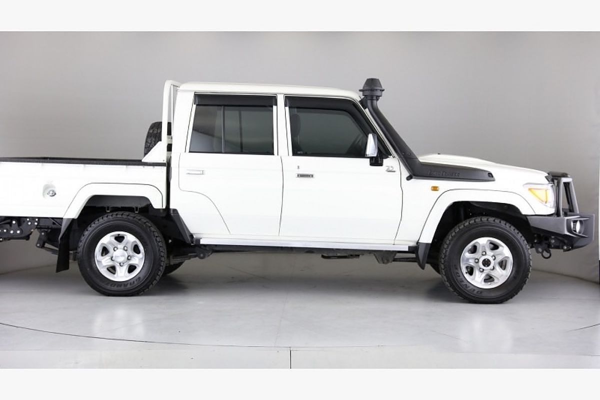 2019 Audi A3 40 TFSI S line plus 8V