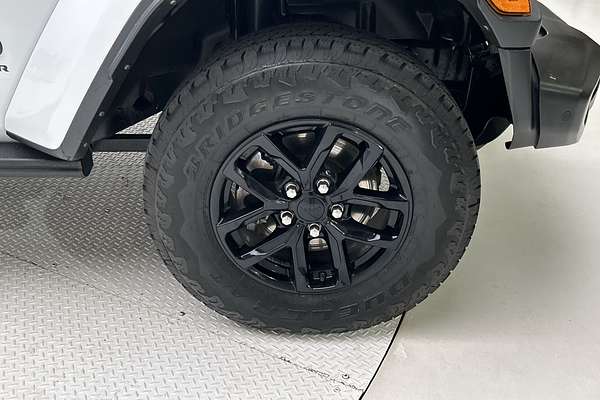 2022 Jeep Gladiator Night Eagle JT 4X4 thumb-9