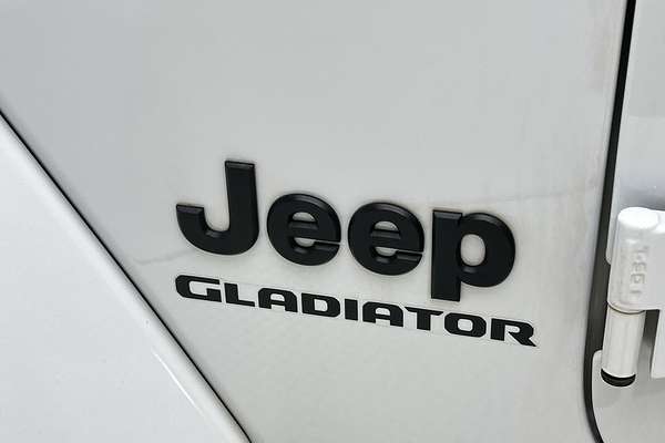 2022 Jeep Gladiator Night Eagle JT 4X4 thumb-21