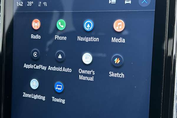 2024 Ford Everest Platinum 3.0L thumb-17