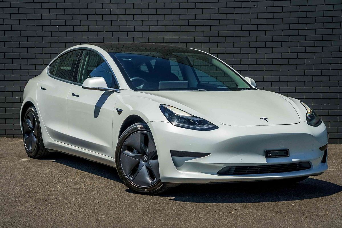 2020 Tesla Model 3 Standard Range Plus
