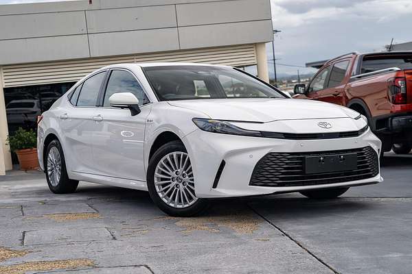 2025 Toyota Camry Ascent AXVH80R