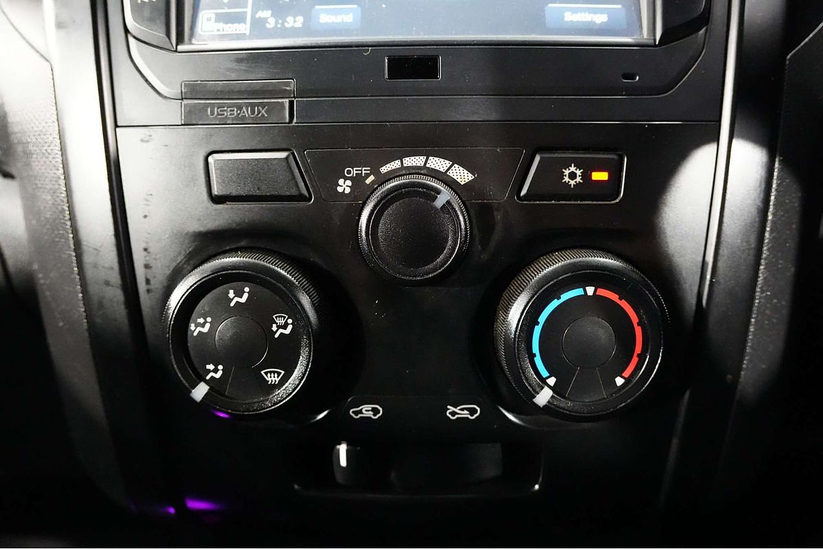 2018 Isuzu D-MAX SX High Ride Rear Wheel Drive