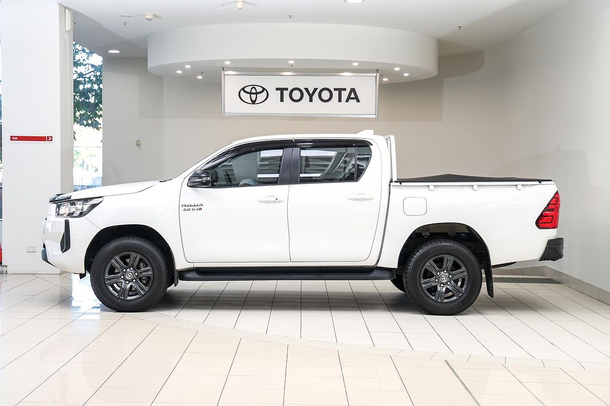 2024 Toyota Hilux SR 48V GUN126R 4X4