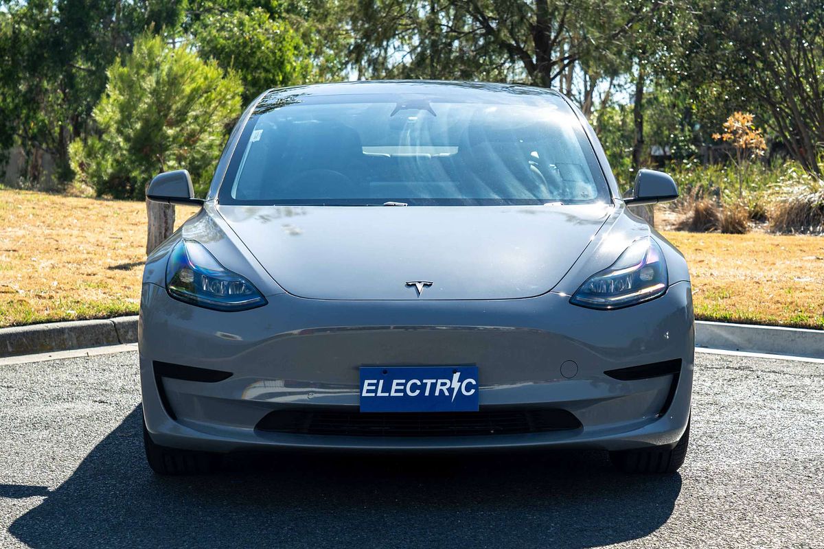 2022 Tesla Model 3 Rear-Wheel Drive