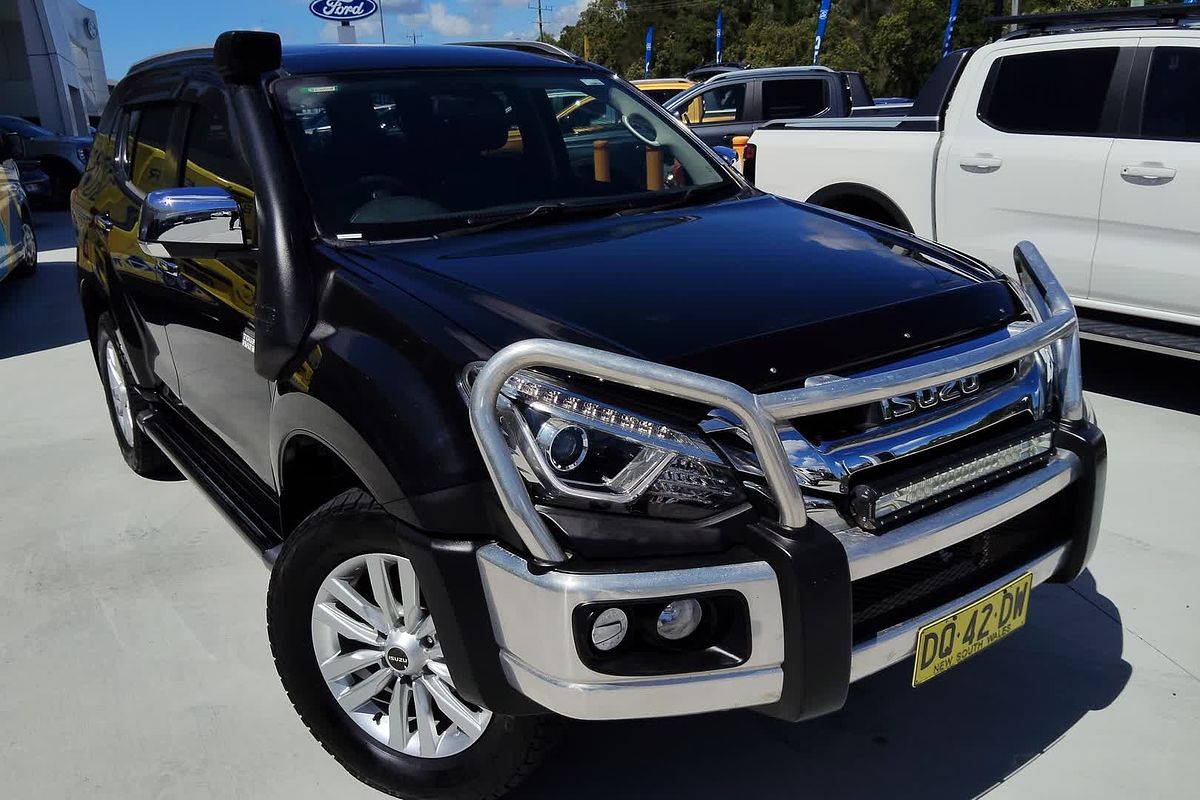 2017 Isuzu MU-X LS-T