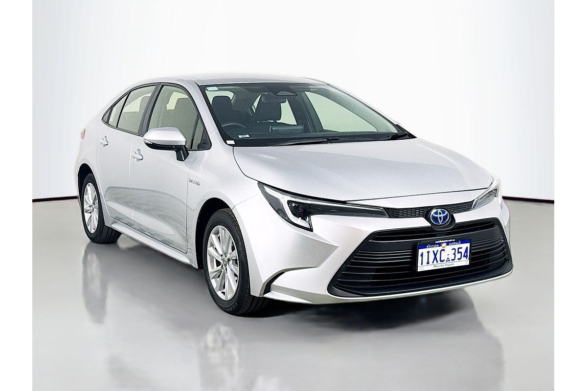 2024 Toyota Corolla Corolla Sedan 1.8L Hyb CVT Ascent Sport