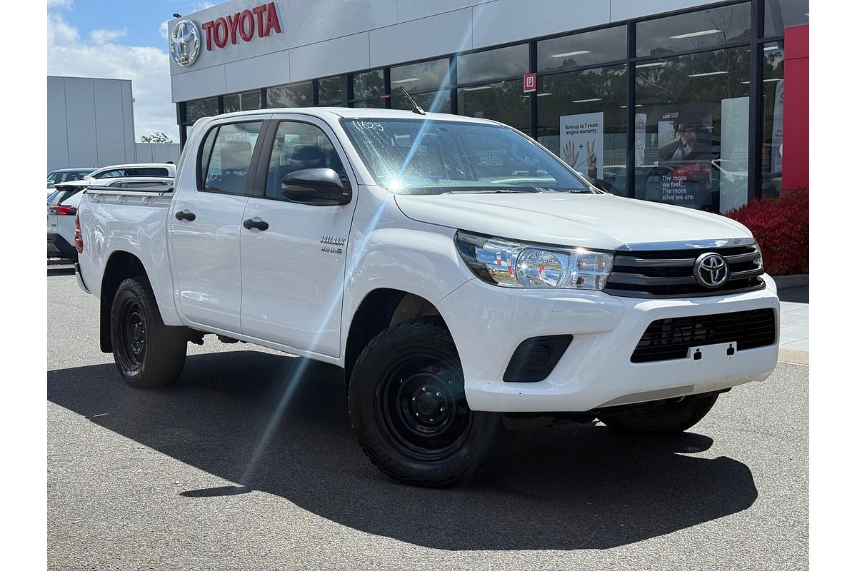 2017 Toyota Hilux SR GUN126R 4X4