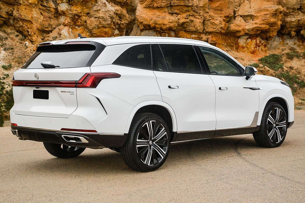 2025 MG QS Essence IS31