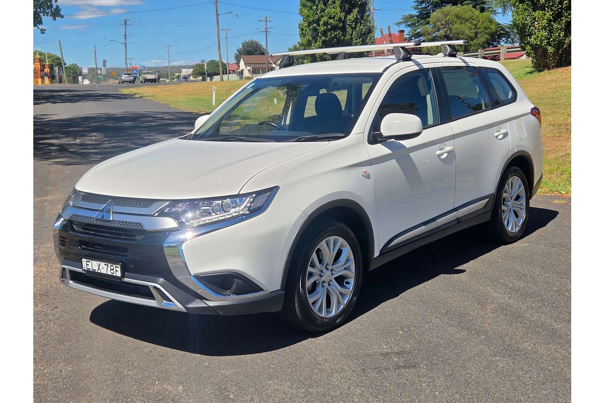 2020 Mitsubishi Outlander ES ZL