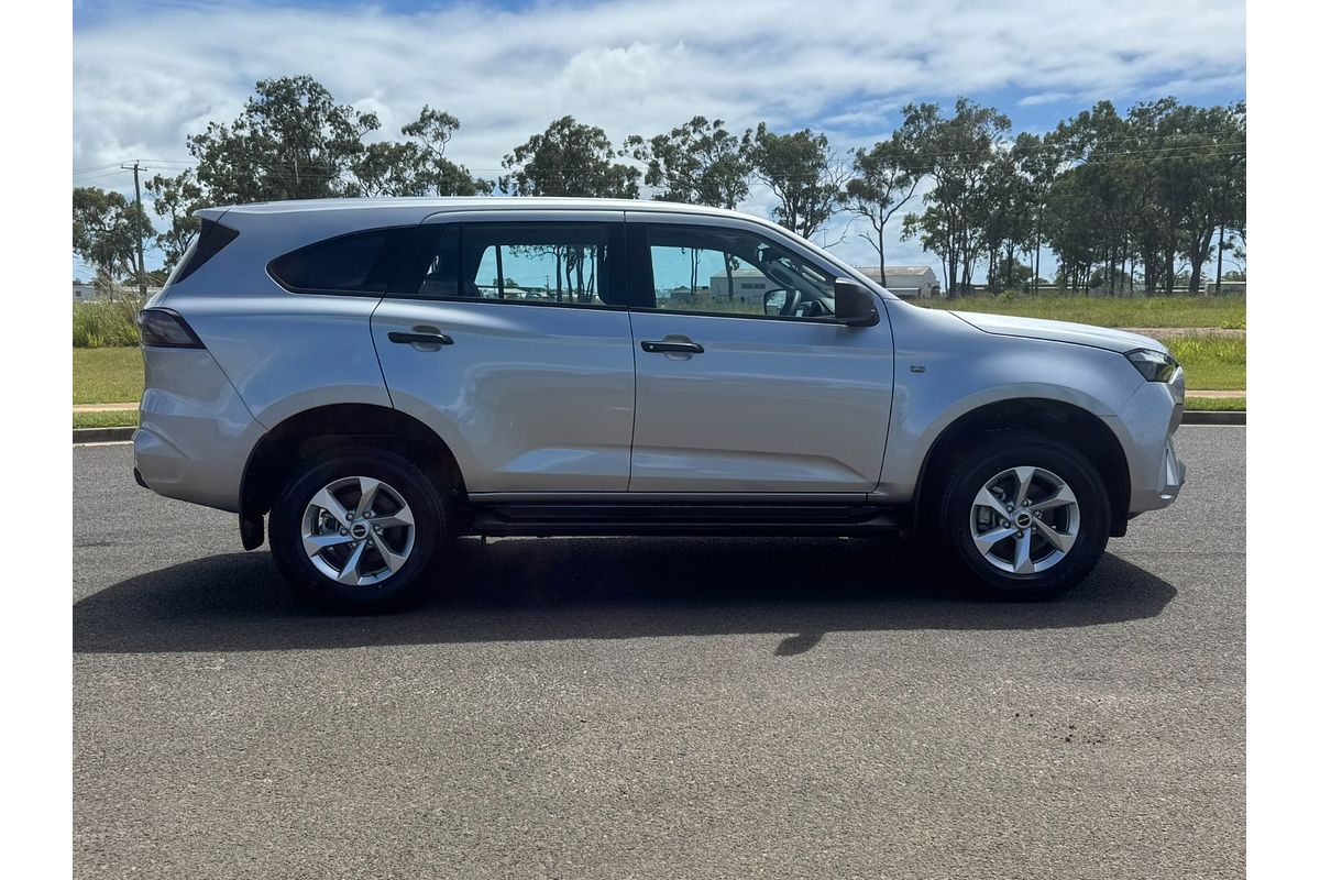 2025 Isuzu MU-X LS-M