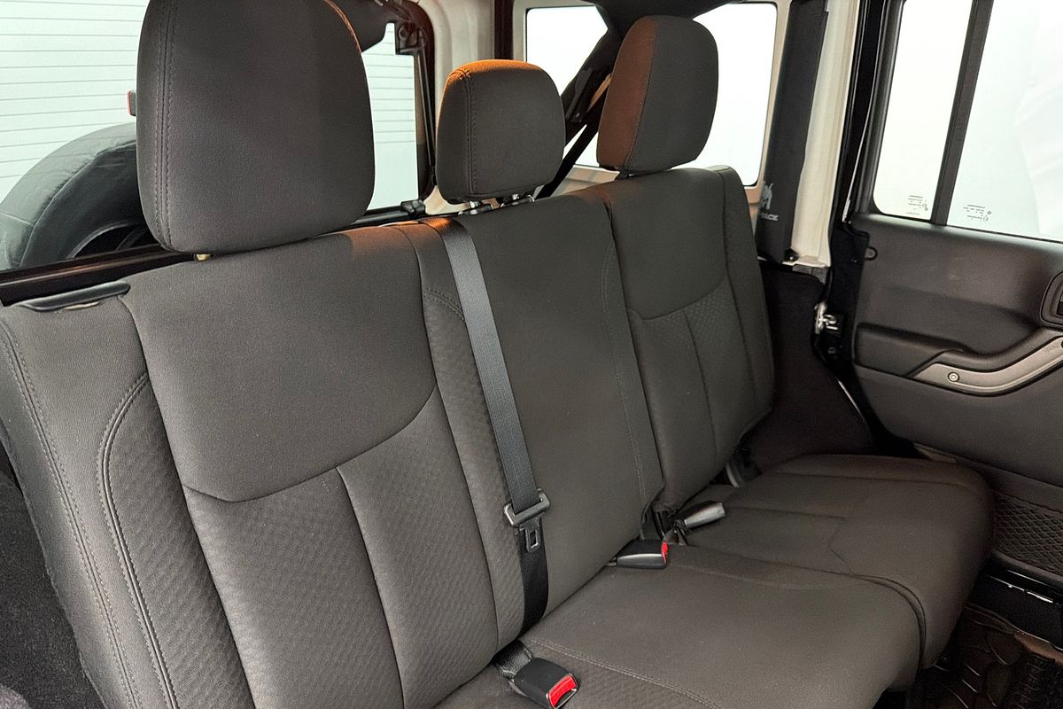 2016 Jeep Wrangler Unlimited Sport JK