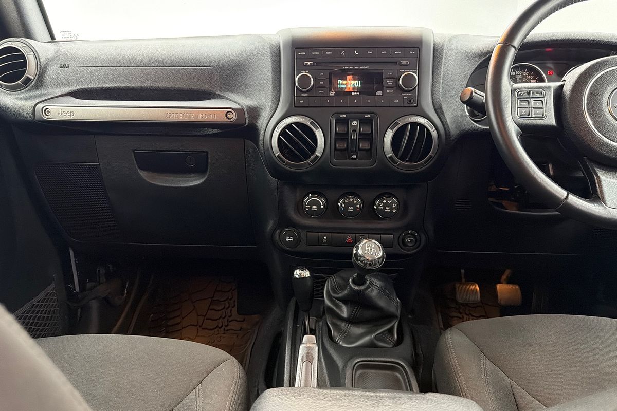 2016 Jeep Wrangler Unlimited Sport JK