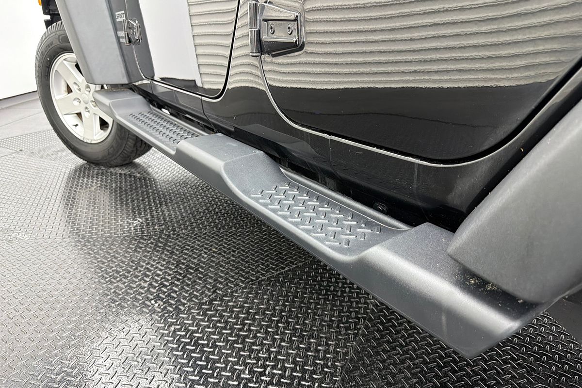 2016 Jeep Wrangler Unlimited Sport JK