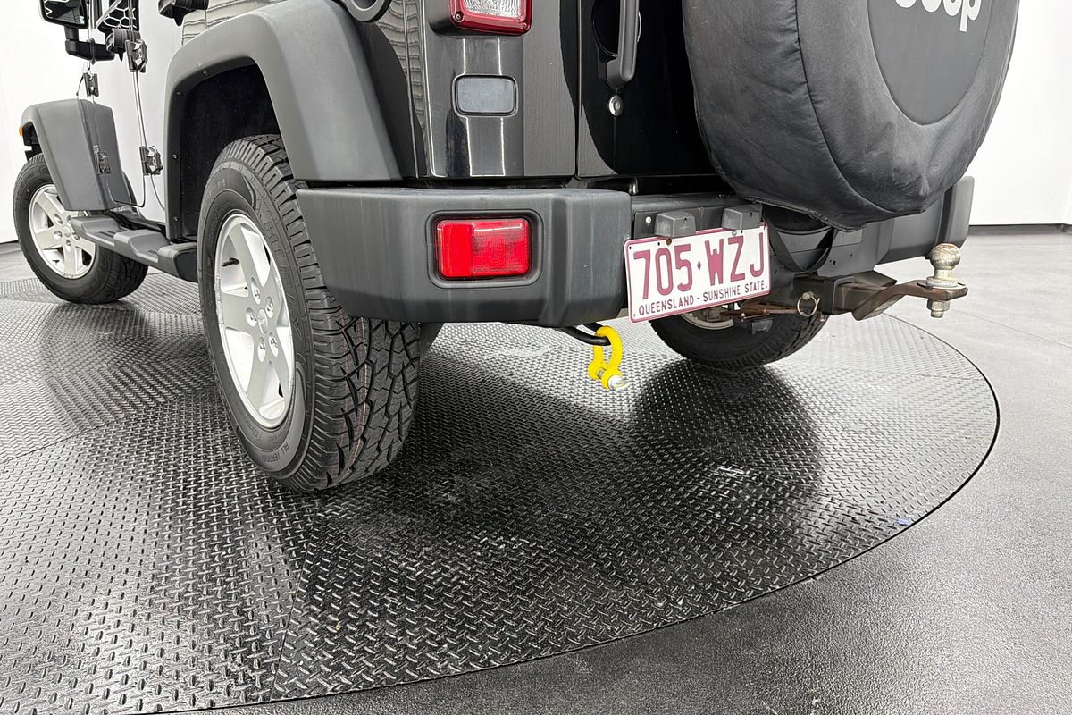 2016 Jeep Wrangler Unlimited Sport JK