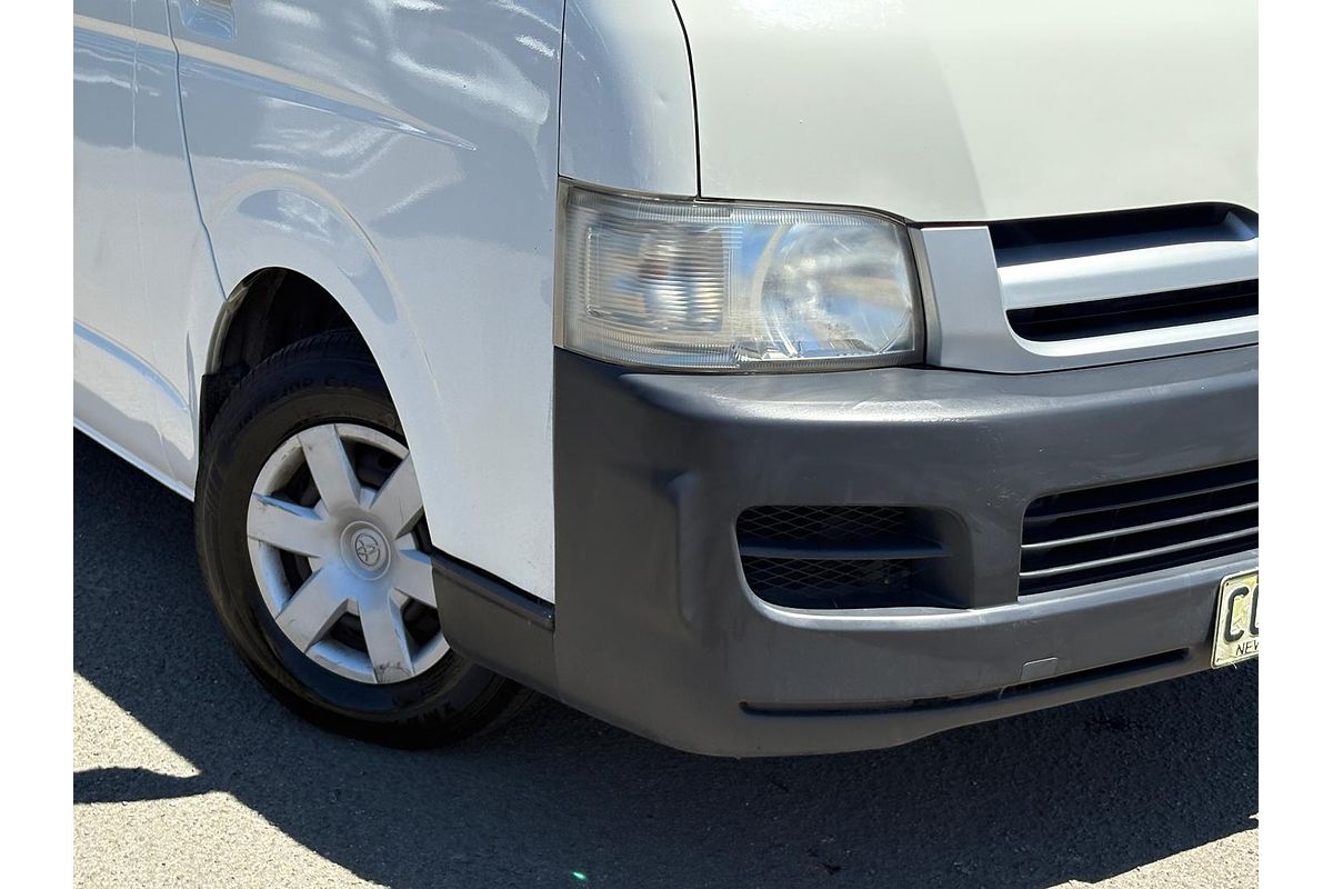 2009 Toyota Hiace Commuter TRH223R ELWB High Roof