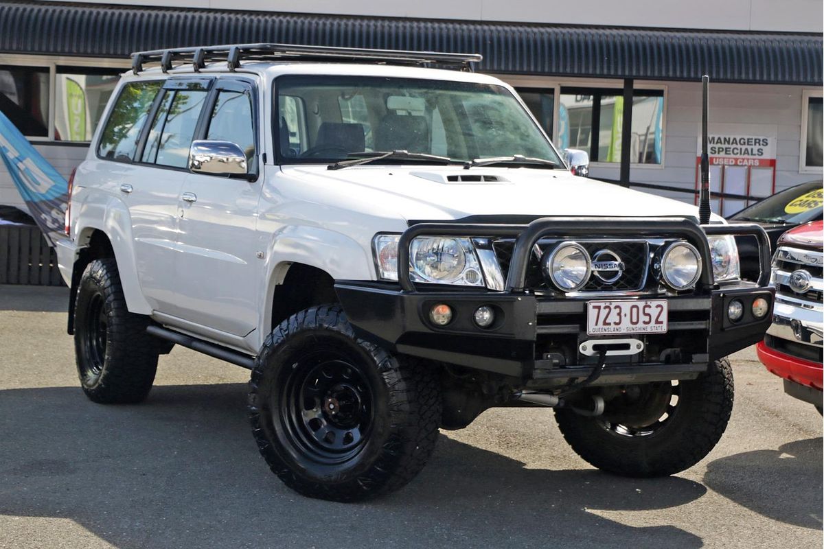 2015 Nissan Patrol ST N-TREK Y61