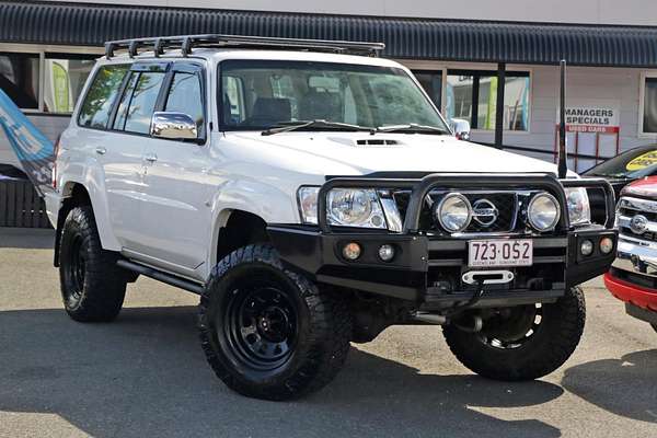 2015 Nissan Patrol ST N-TREK Y61