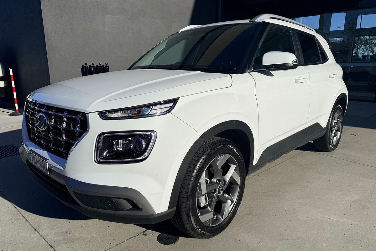 2024 Hyundai VENUE ELITE (BLACK) TWO-TONE ROOF QX.V5 MY24