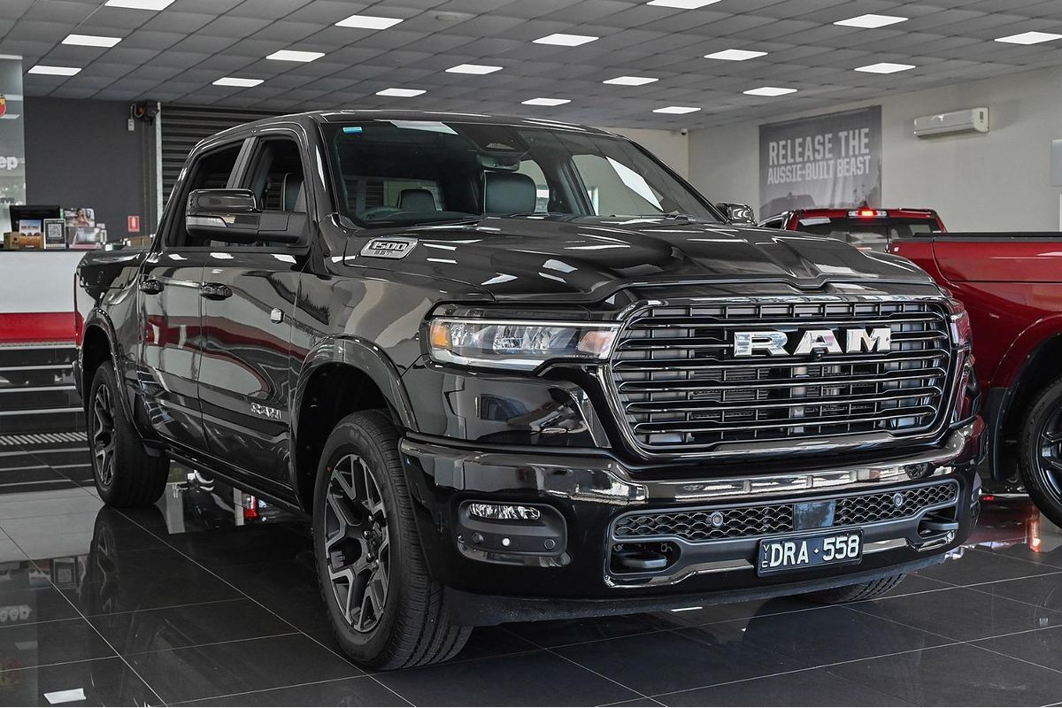 2025 RAM 1500 Laramie Sport Hurricane SO RamBox DT 4X4 SWB