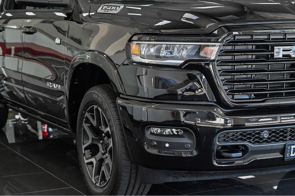 2025 RAM 1500 Laramie Sport Hurricane SO RamBox DT 4X4 SWB