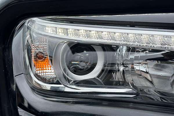 2017 Toyota Hilux SR5 GUN126R 4X4 thumb-1