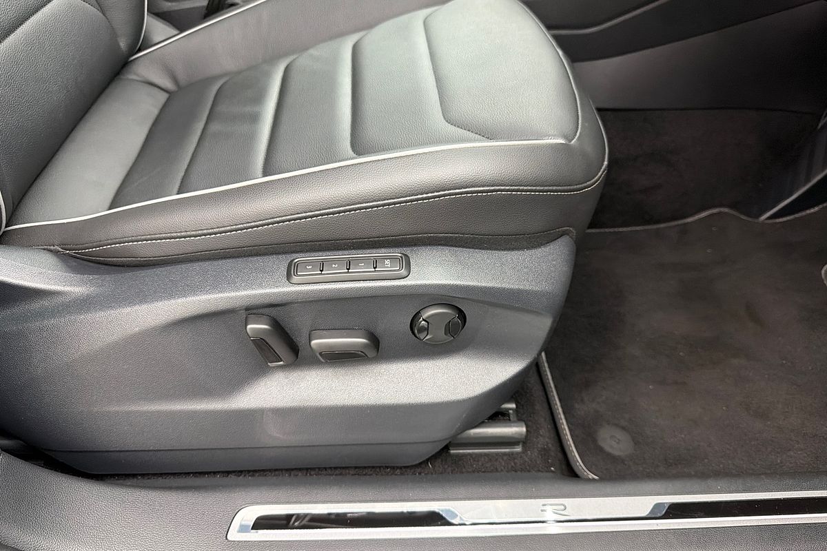 2023 Volkswagen Tiguan 162TSI R-Line 5N